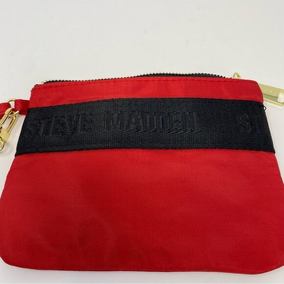 Steve Madden Red Zipper Pouch Wristlet - Picture 2 of 7